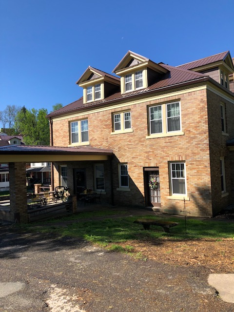 The Caretakers Residence and Chapel