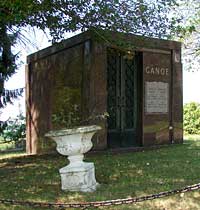 Ganoe Mausoleum